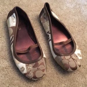 Coach flats. Brown patch. Worn. 8